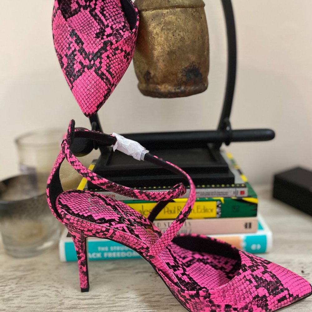 Jessica Simpson Ambrie Neon Pink Python Heel Size - Picture 1 of 3